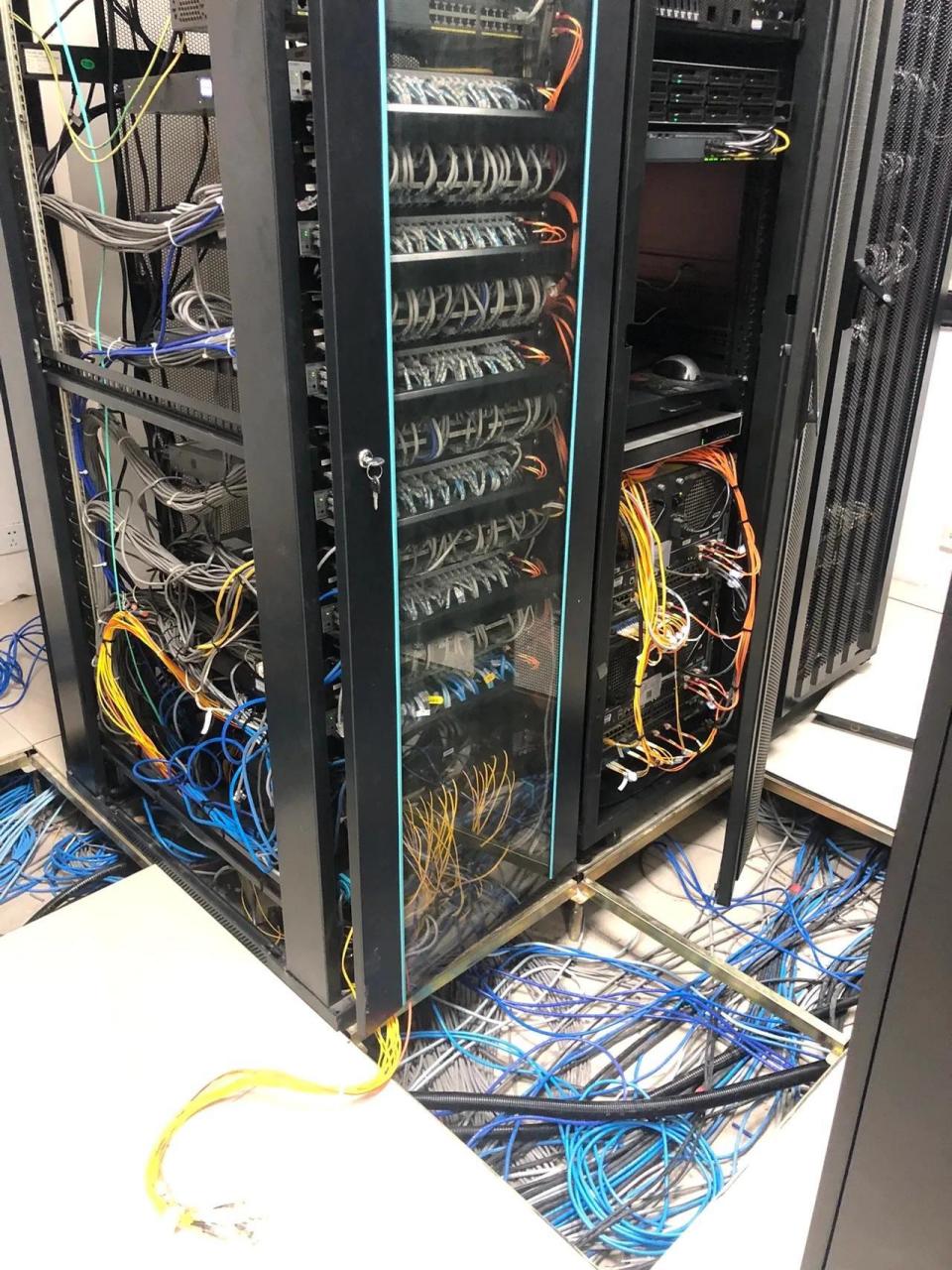 现代化大楼的光纤融合之道 机房系统集成与智能弱电工程的实践阐释